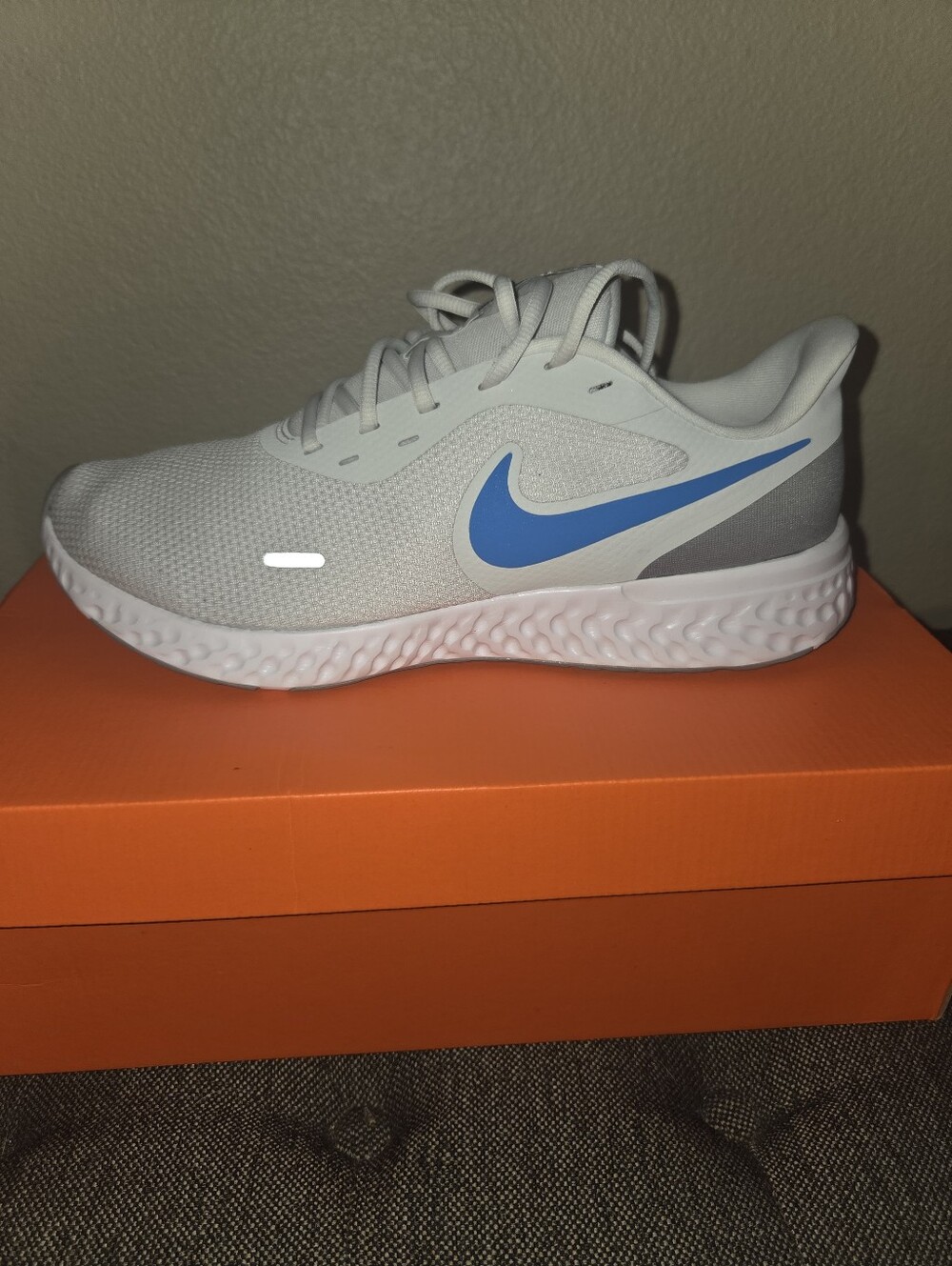 Nike Men’s Revolution 5 - Light Grey with Blue Swoosh Sz 12.5 Wide